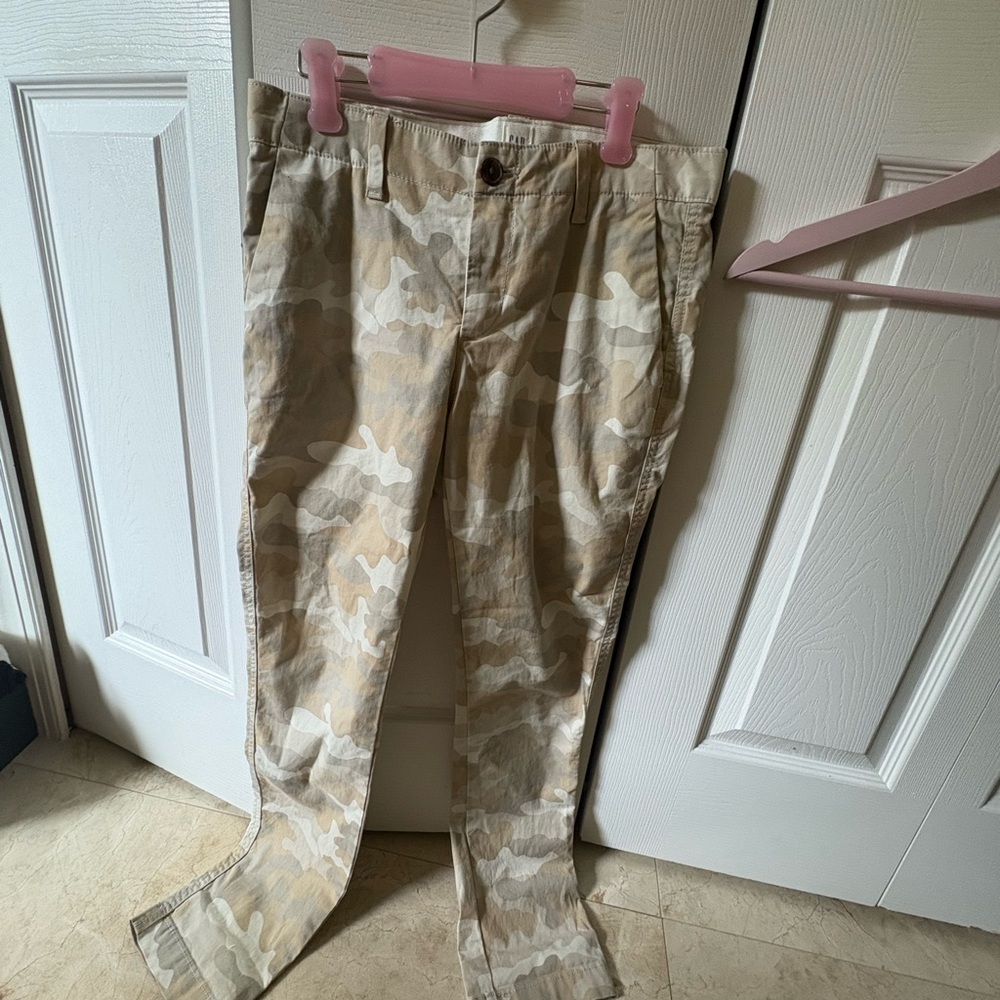 GAP Women's Straight Leg Jeans - Camouflage